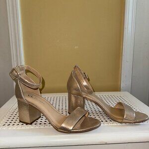 CL By Laundry Jody Sandal Block Heel Sandal